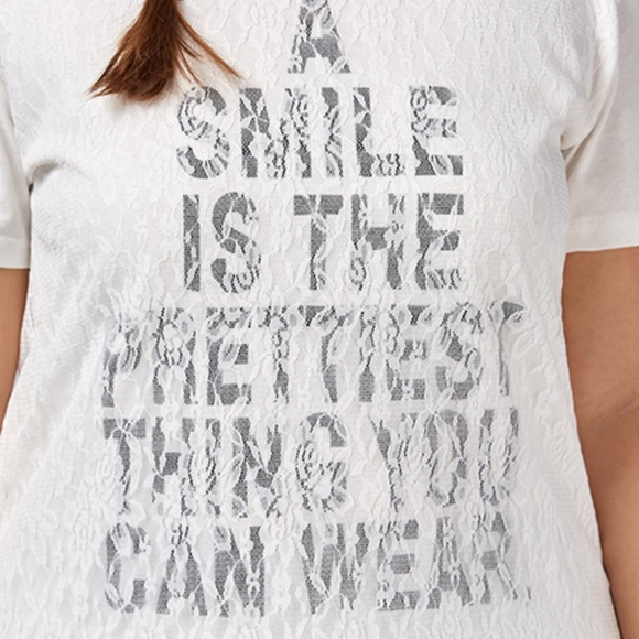 ✨ Plus Size "Smile" Print Lace Overlay T-Shirt ✨ - Picture 5 of 8